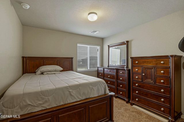 7556 WOLF CREEK Drive, El Paso, TX 79911