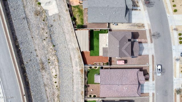 7556 WOLF CREEK Drive, El Paso, TX 79911