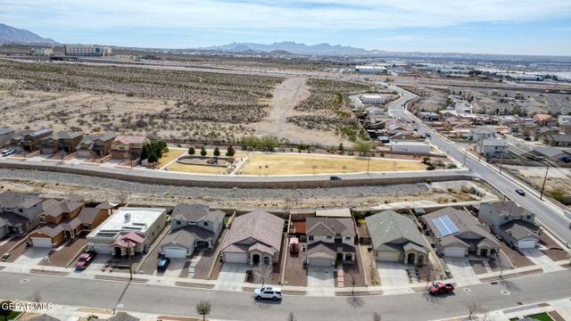 7556 WOLF CREEK Drive, El Paso, TX 79911