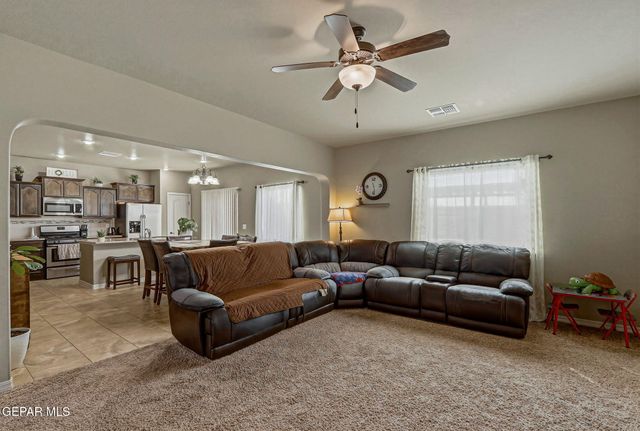 7556 WOLF CREEK Drive, El Paso, TX 79911