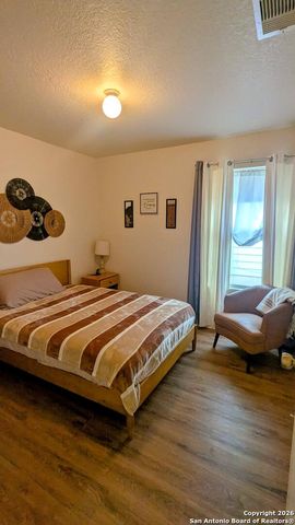 1334 Sunbend, San Antonio, TX 78224