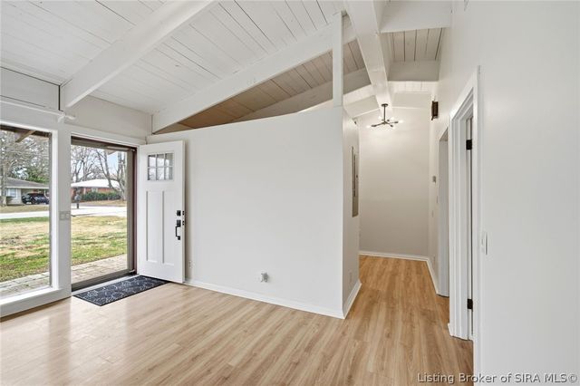 1019 Allison Lane, Jeffersonville, IN 47130