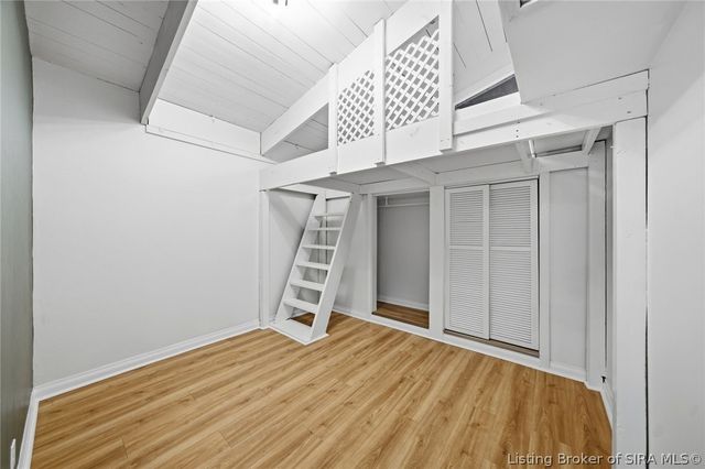 1019 Allison Lane, Jeffersonville, IN 47130