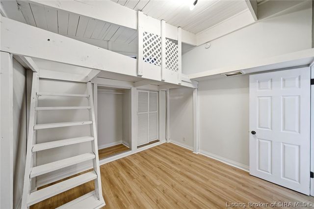 1019 Allison Lane, Jeffersonville, IN 47130