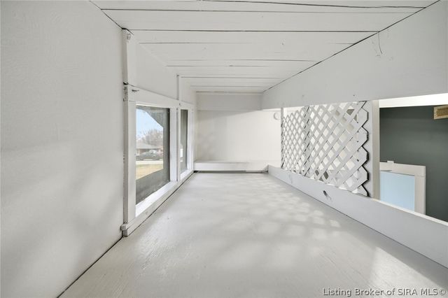 1019 Allison Lane, Jeffersonville, IN 47130