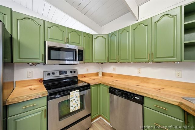 1019 Allison Lane, Jeffersonville, IN 47130