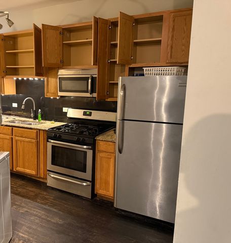 5940 S King Drive 2E, Chicago, IL 60637