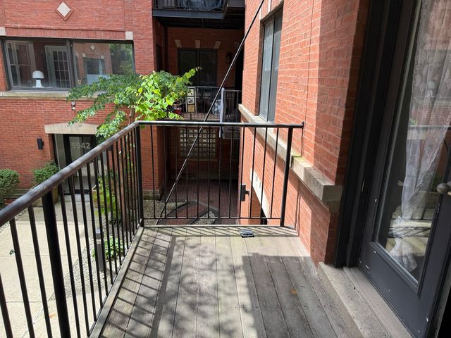 5940 S King Drive 2E, Chicago, IL 60637