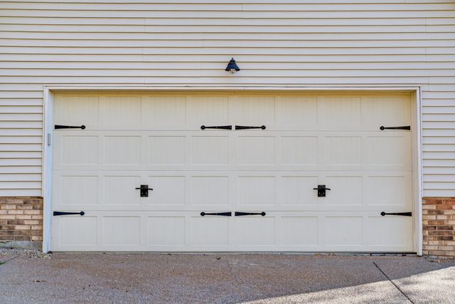 226 W Biggs Rd, Cottontown, TN 37048