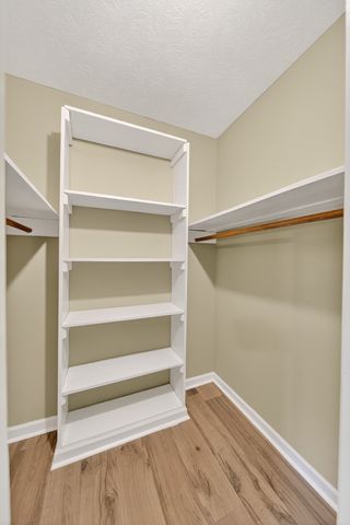 226 W Biggs Rd, Cottontown, TN 37048