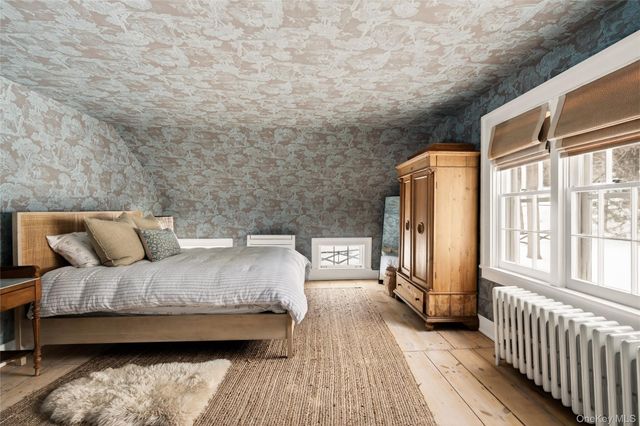 46 Collins Street, Hillsdale, NY 12529