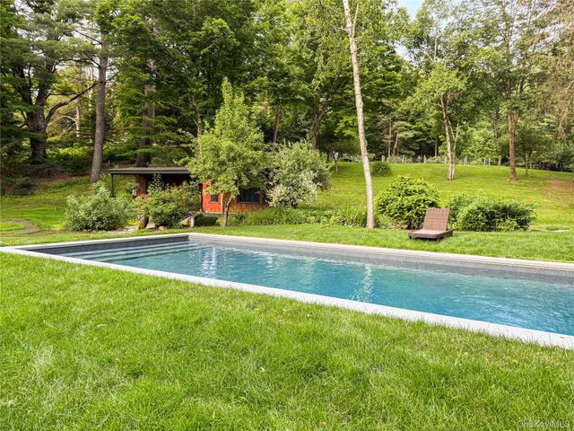 46 Collins Street, Hillsdale, NY 12529