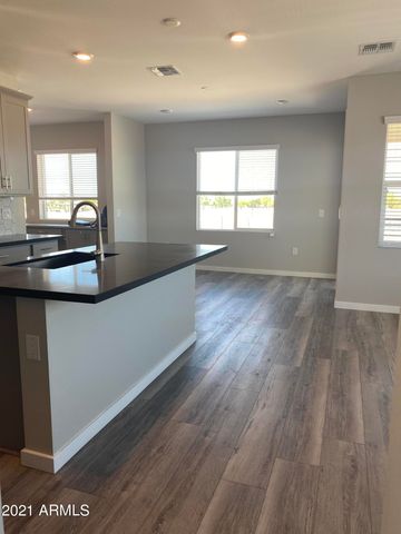 773 E LARK Street 201, Gilbert, AZ 85297