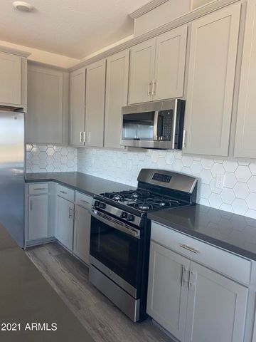 773 E LARK Street 201, Gilbert, AZ 85297