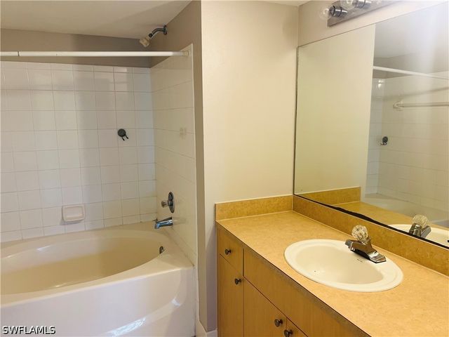8717 River Homes LN 5206, Bonita Springs, FL 34135