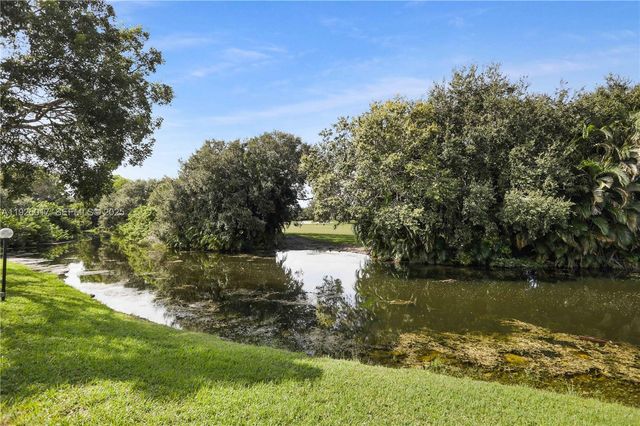 417 Vista Isles Dr 2315, Sunrise, FL 33325