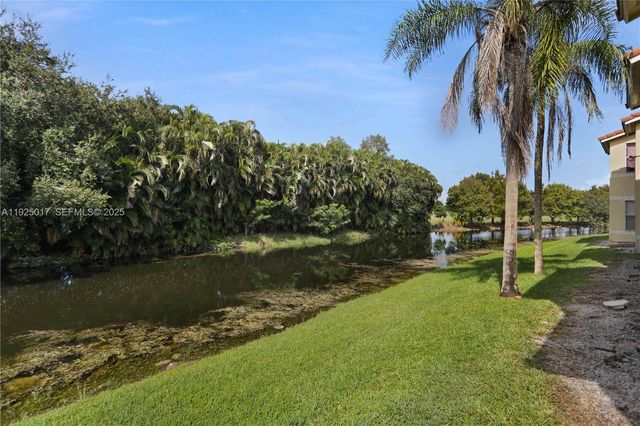 417 Vista Isles Dr 2315, Sunrise, FL 33325