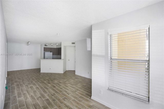 417 Vista Isles Dr 2315, Sunrise, FL 33325