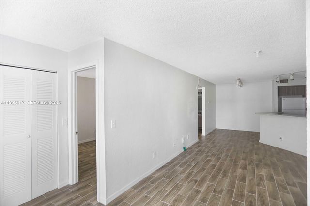 417 Vista Isles Dr 2315, Sunrise, FL 33325