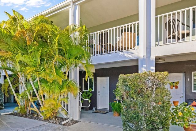 410 12TH AVENUE NE 8, St Petersburg, FL 33701