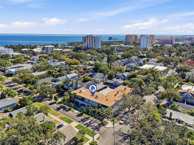 410 12TH AVENUE NE 8, St Petersburg, FL 33701