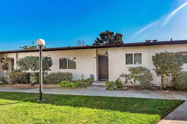 16566 Caminito Vecinos 25, San Diego, CA 92128