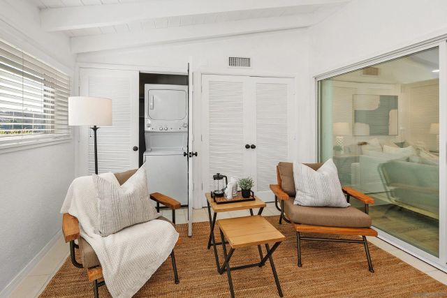 16566 Caminito Vecinos 25, San Diego, CA 92128