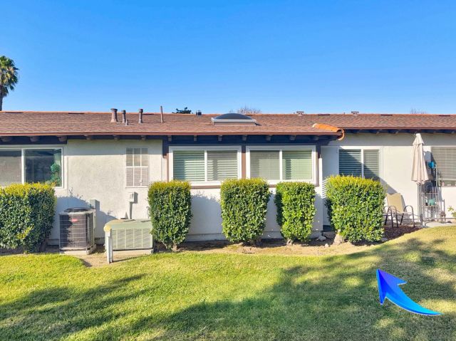 16566 Caminito Vecinos 25, San Diego, CA 92128