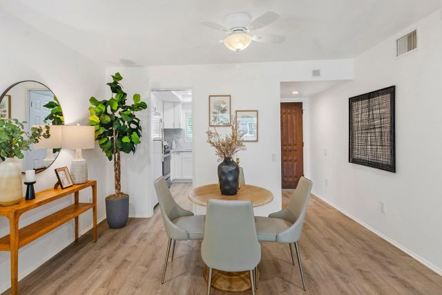 16566 Caminito Vecinos 25, San Diego, CA 92128