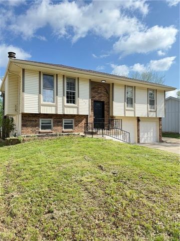 532 NE 98th Place, Kansas City, MO 64155