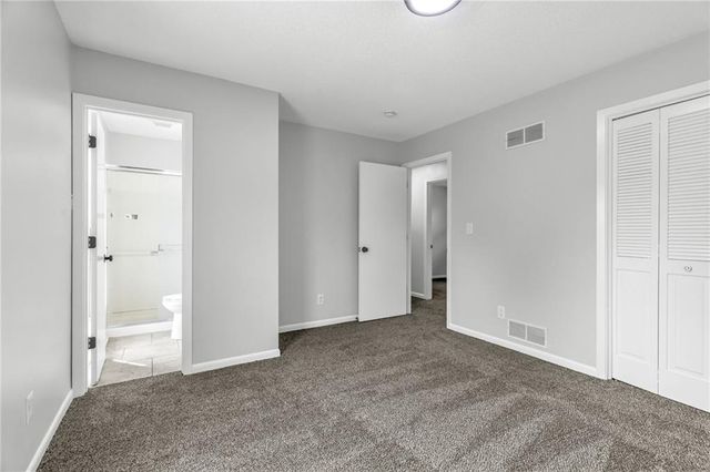 532 NE 98th Place, Kansas City, MO 64155