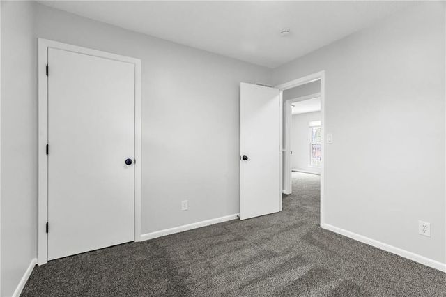 532 NE 98th Place, Kansas City, MO 64155