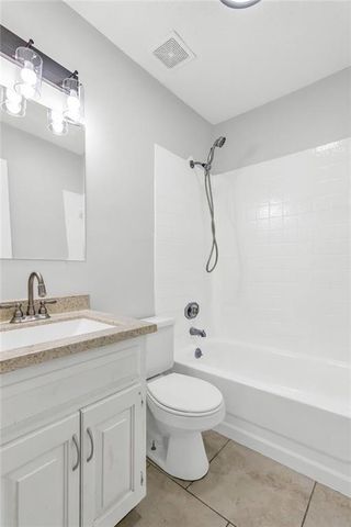 532 NE 98th Place, Kansas City, MO 64155