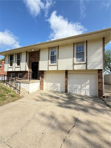 532 NE 98th Place, Kansas City, MO 64155