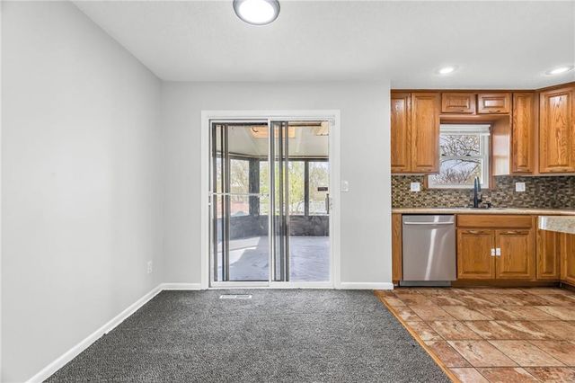 532 NE 98th Place, Kansas City, MO 64155