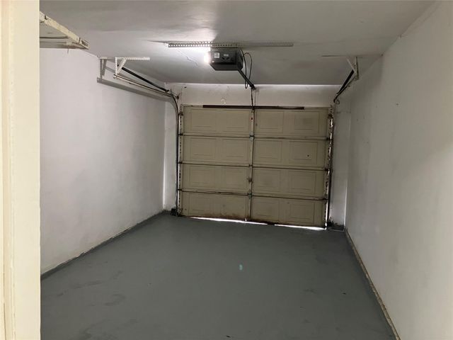 8048 Sands Point Drive C, Houston, TX 77036