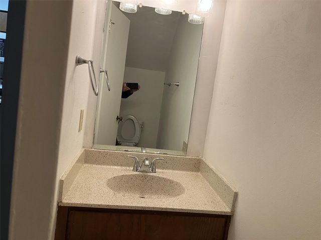 8048 Sands Point Drive C, Houston, TX 77036