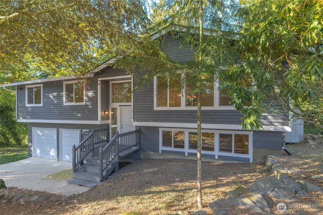 12718 SE 184th Place, Renton, WA 98058