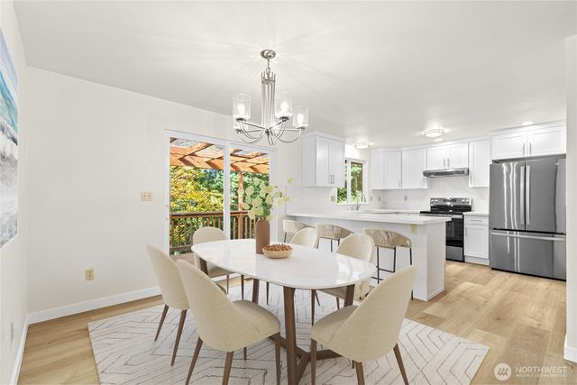 12718 SE 184th Place, Renton, WA 98058