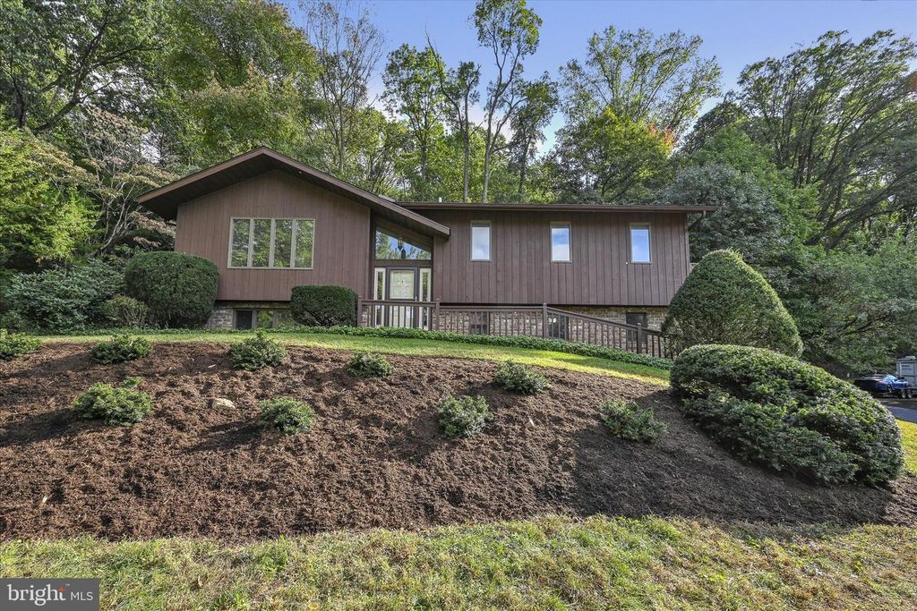 331 SPRING GARDEN ST, Ephrata, PA 17522