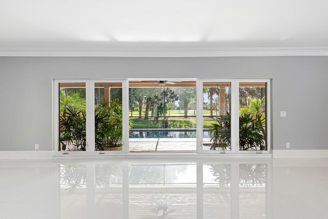 417 N Country Club Drive, Atlantis, FL 33462