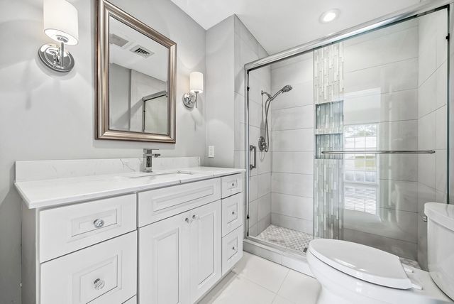 417 N Country Club Drive, Atlantis, FL 33462