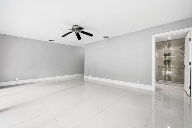 417 N Country Club Drive, Atlantis, FL 33462