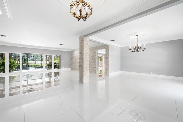 417 N Country Club Drive, Atlantis, FL 33462