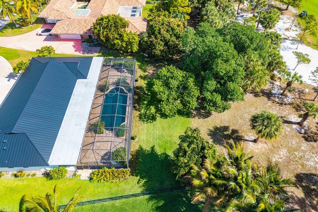 417 N Country Club Drive, Atlantis, FL 33462