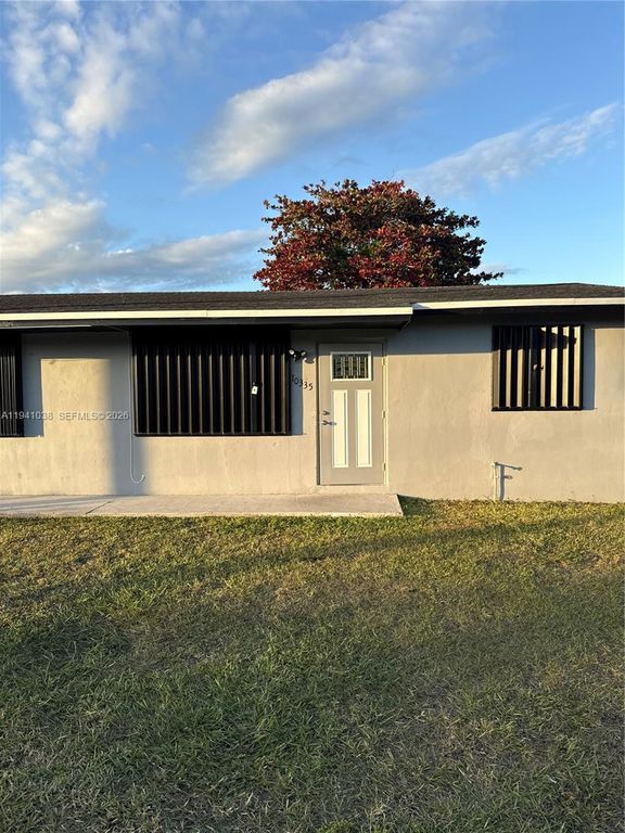 10335 SW 181st St 2, Miami, FL 33157