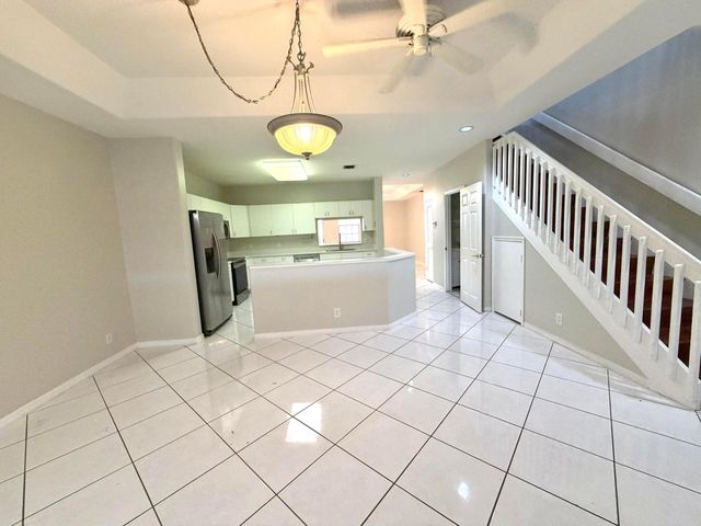 9678 ROYAL PALM Boulevard, Coral Springs, FL 33065