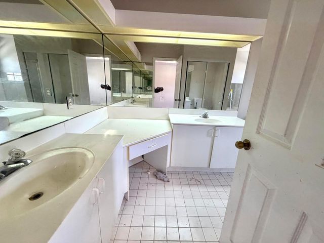 9678 ROYAL PALM Boulevard, Coral Springs, FL 33065