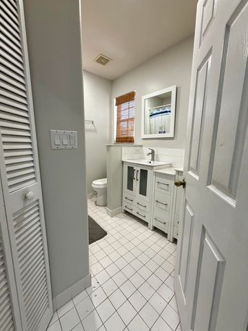 9678 ROYAL PALM Boulevard, Coral Springs, FL 33065