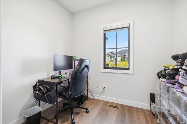 12915 Hallux Cove, Fort Wayne, IN 46845
